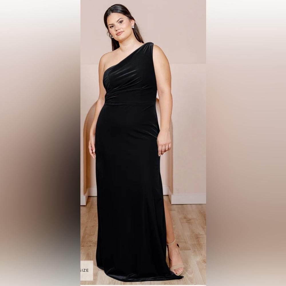 Revelry Black One-Shoulder Velvet Dress Moira